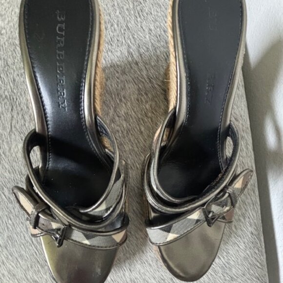 Burberry Nova Check Pattern Canvas Espadrilles - Picture 2 of 5